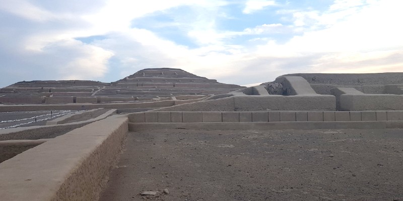 Vuelo a Las Lineas de Nazca Cahuachi Chauchilla 1 Dia